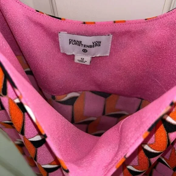 DVF Geometric Pink Shift Dress 👗 Designer 👩‍🎨 Luxury. 🌸Shine✨Like the Sun ☀️ - Picture 13 of 17